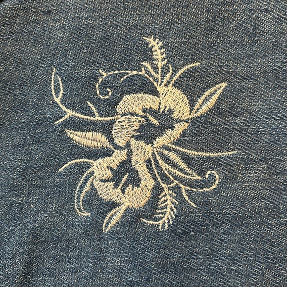 Women’s Shoulder Purse with matching zipper pouch in denim - Picture 6 of 9